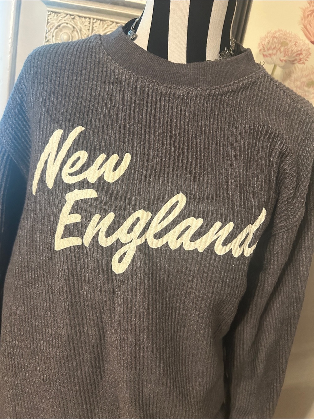 New England Charcoal corded crew Ribbed Pullover Sweater Small